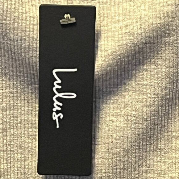 Lulus Grey Bodycon Dress w/Adjustable Side Ruching — NWT (Sz Med fits like a Sm) - Picture 8 of 8